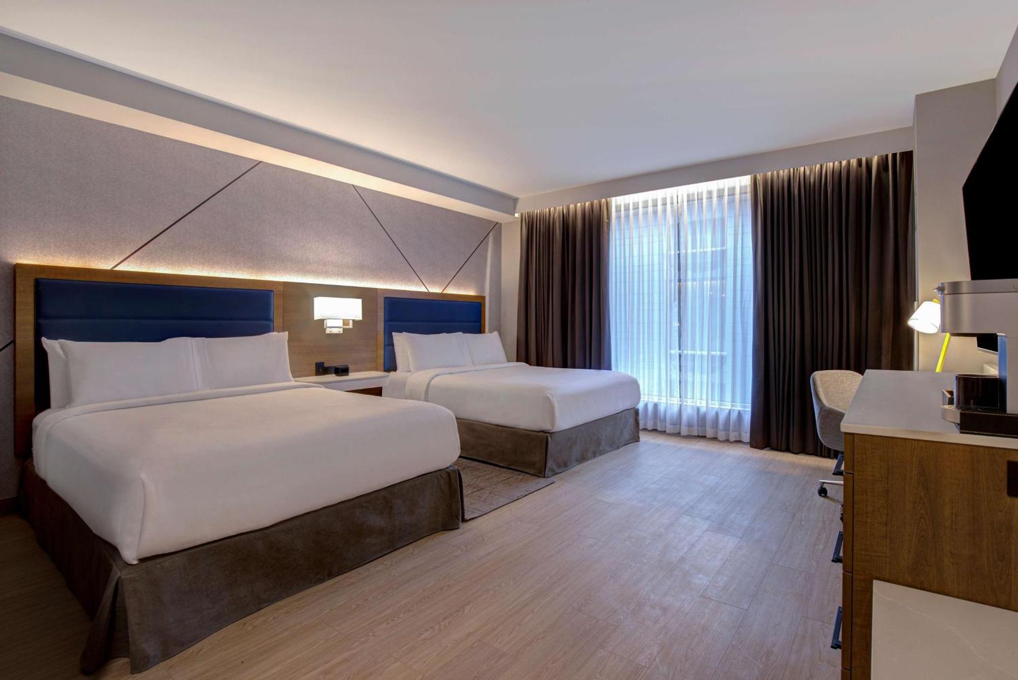 Queen Room Two Queen Beds